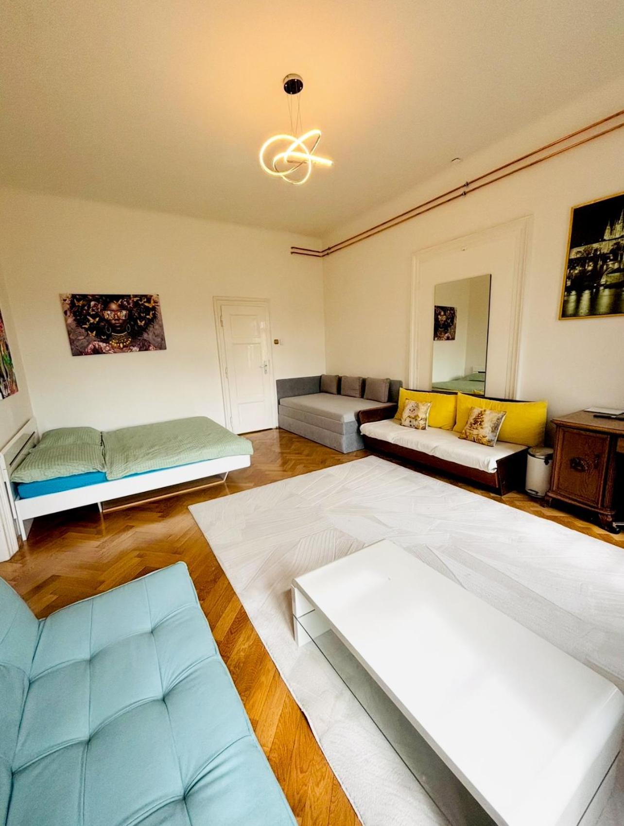 Wenceslas Square 150 M2